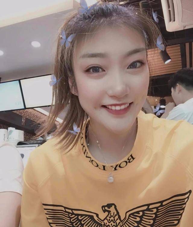 美女脱一光二净