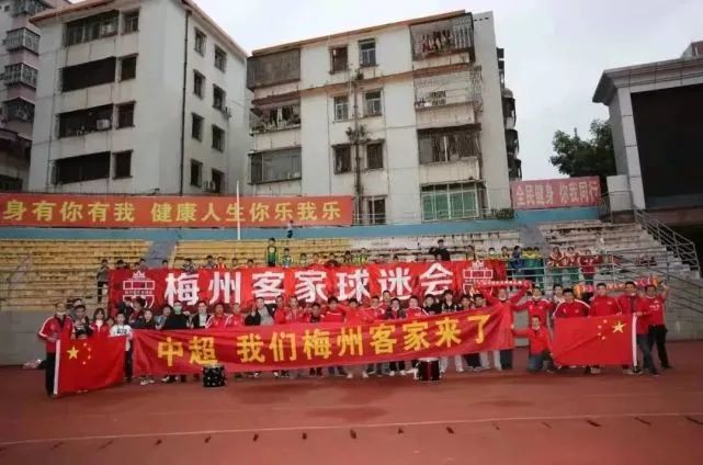 玉足调教丨vk12分钟